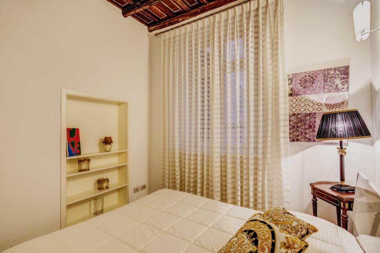 Portico D'ottavia Apartamento *