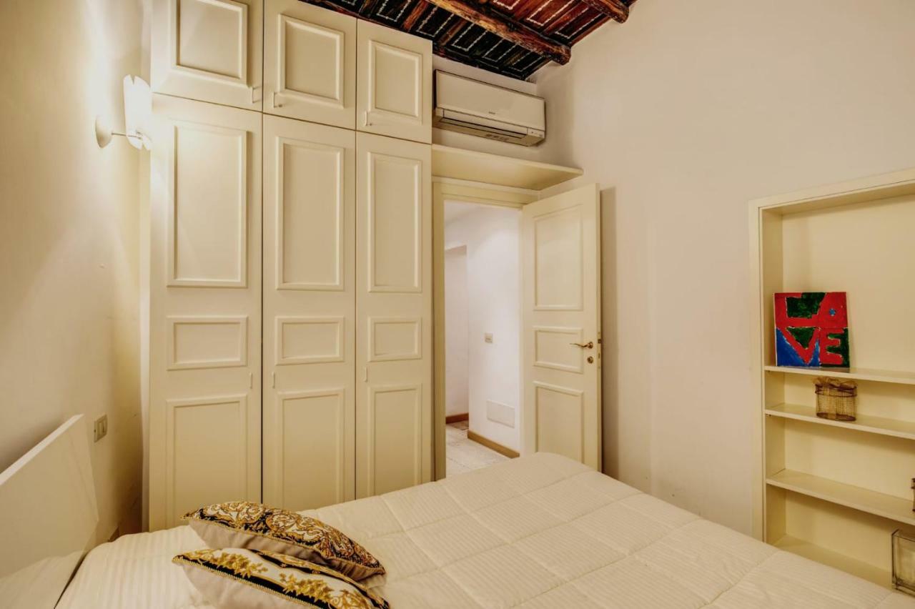 Portico D'ottavia Apartamento *